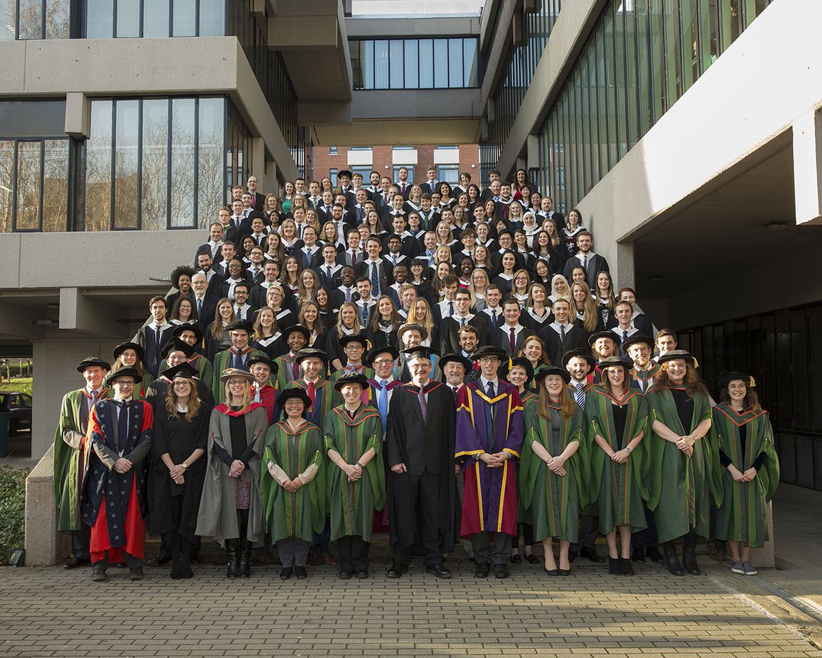 SEELeeds's tweet photo. Congratulations to all of our 2016 SEE Graduates! π #LeedsGrad16 https://t.co/DYBNY78917