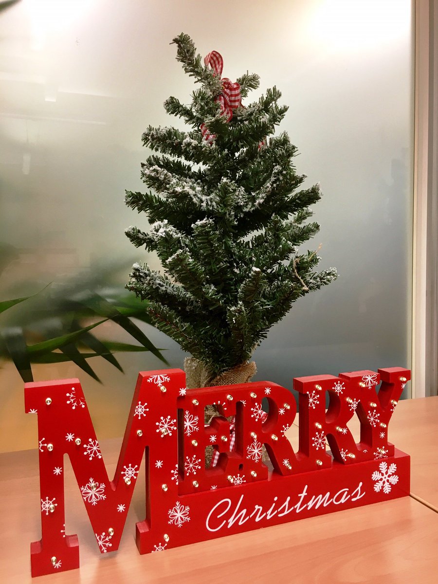SolocalGroupUK's tweet photo. This is how we roll at X-mas! Secret Santa at the office followed by a fun Christmas dinner party in Soho. Merry X-mas &amp; Happy NY! https://t.co/p2R5wUGxB6