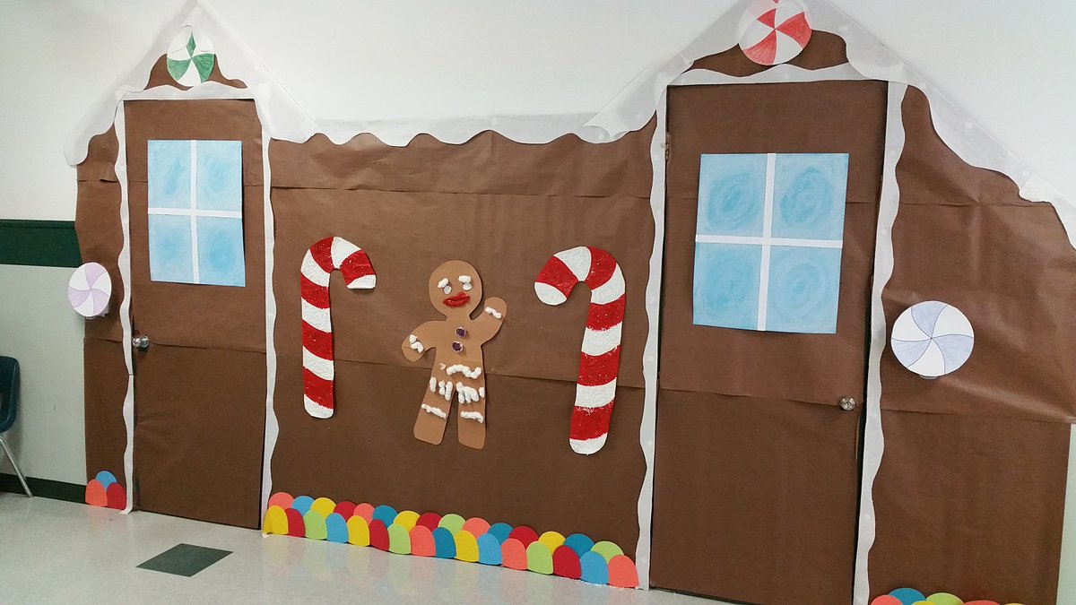 drewaross's tweet photo. Definitely should have won door decorating. #englefeld #epssd #doubledoors https://t.co/re4VNjWzel