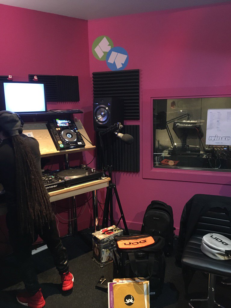DJKRUST's tweet photo. @FullCycleRecs @ronisizebristol and Myself rolling out @RinseFM. Getting the Christmas special ready. @udggearcom https://t.co/Qi7BzUnJMl