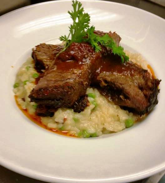 #dineearly 4-5 Tuesday-Thursday, 50% off 2nd entree!!! #brickhoteldeals