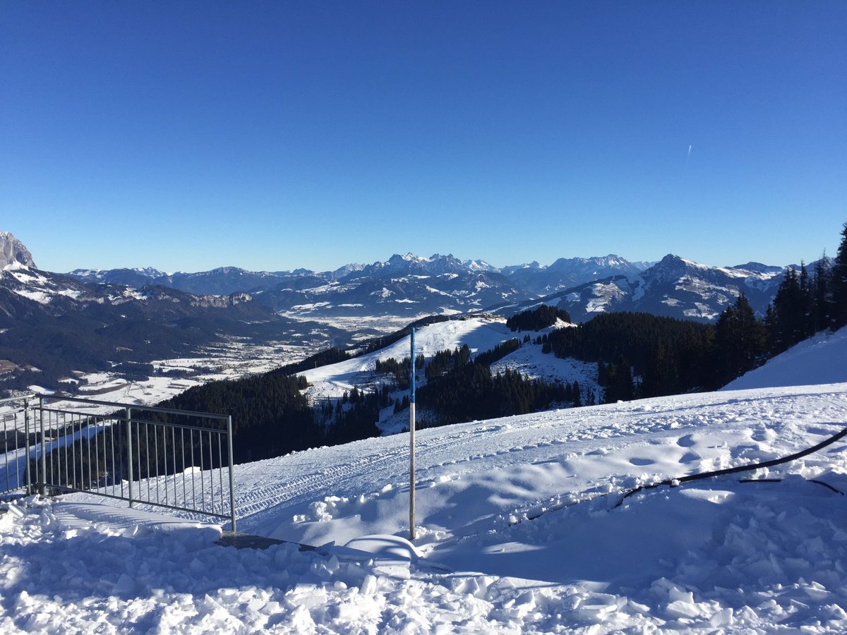Scheffau_ski's tweet photo. Who's ready for the mountain on Saturday? #excited #firstarrivals #Scheffau #CrystalSki https://t.co/YVQtiP6xY8