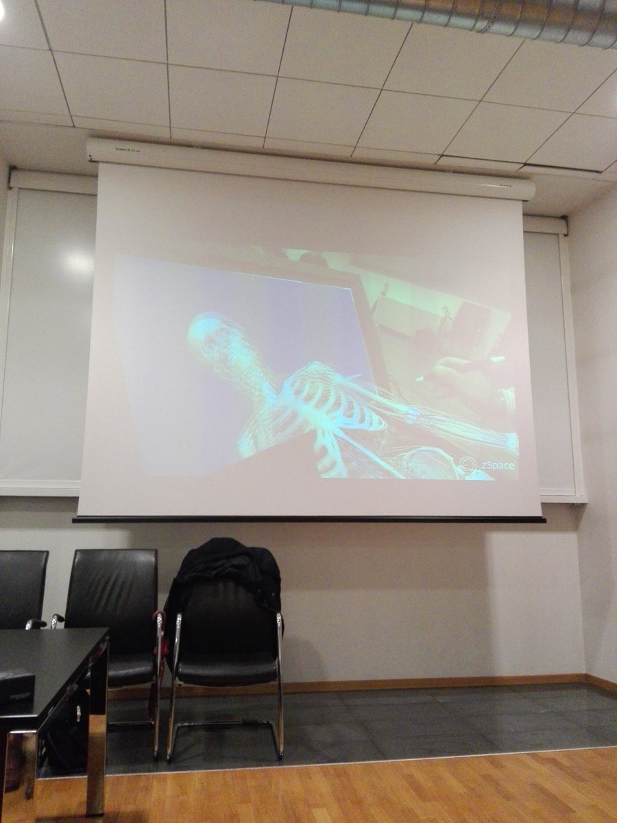 edudesigner2016's tweet photo. Mauro Sabella mostra #zspace https://t.co/u1ijXK10CL