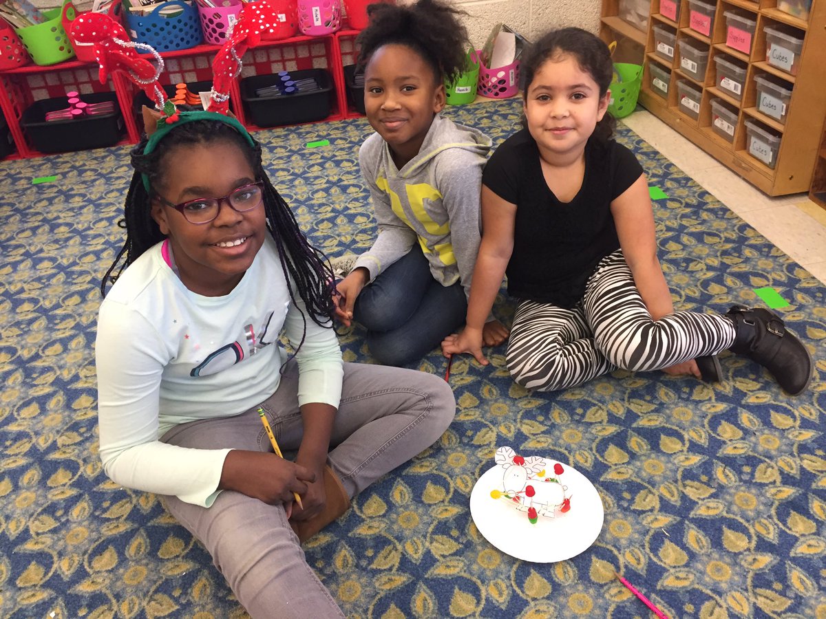 mrsorrplv's tweet photo. @PLVbears #polarpride Buddy Day #2!  2nd and 5th grade students needed to build a cage to hold a reindeer using toothpicks and gumdrops. https://t.co/6gZdUvMnem
