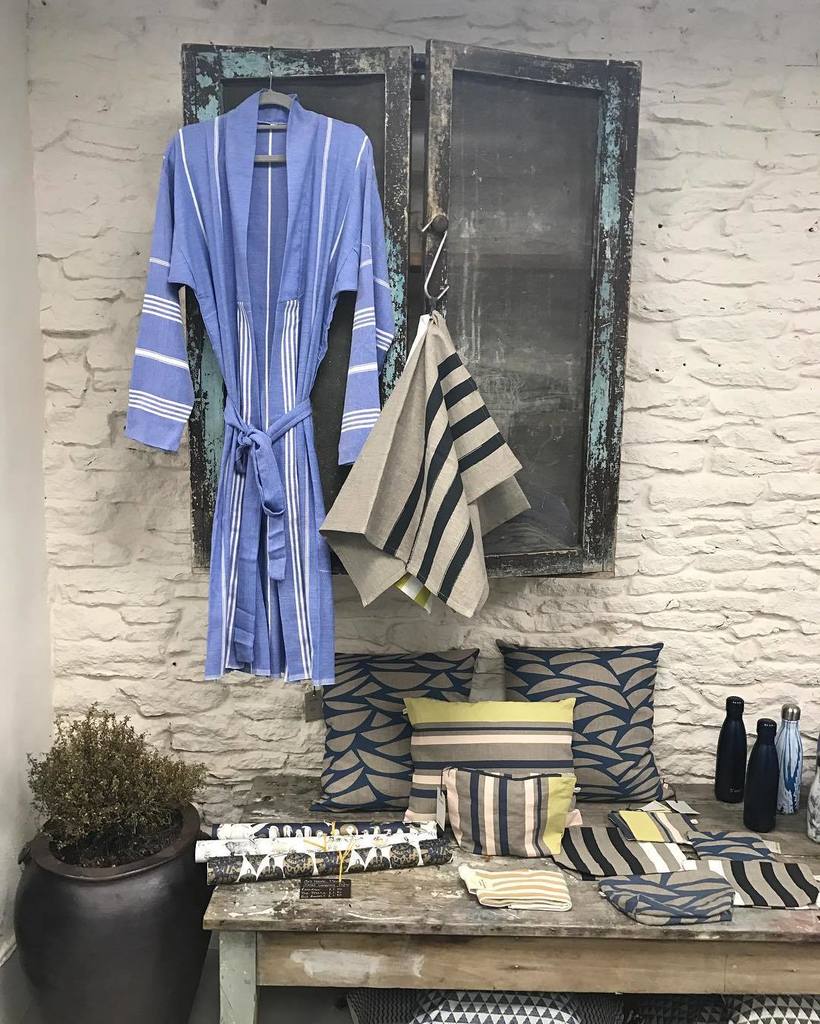 AnnaLizzioShop's tweet photo. Wednesday is your last day for placing online orders and guaranteeing delivery before Chri… https://t.co/CiDj9Jjoqn https://t.co/3IdqjQ1JPD