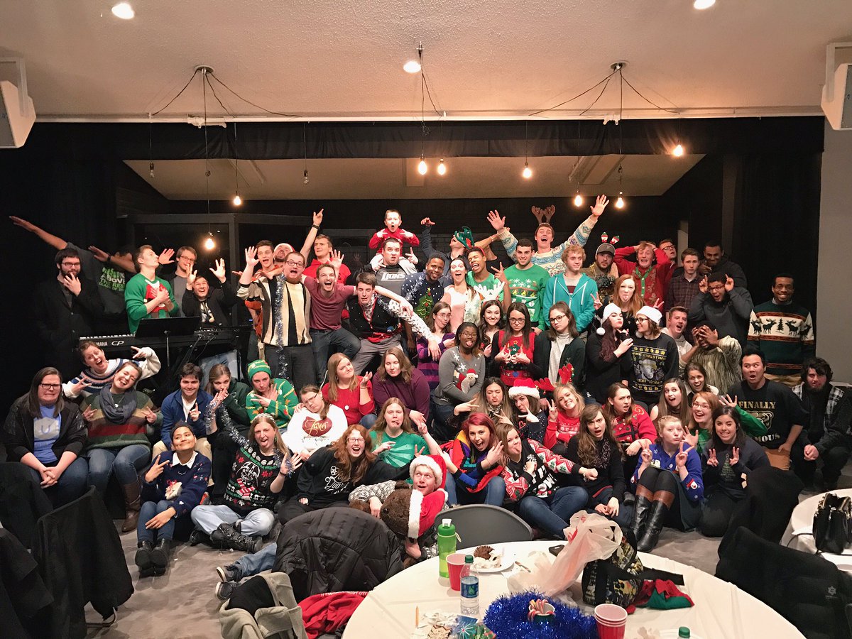 UNITEDahcc's tweet photo. CHRISTMAS PARTY SWAG🤙🏼🎄🎅🏼 #WeAreUNITED https://t.co/G4cqzrYyKH