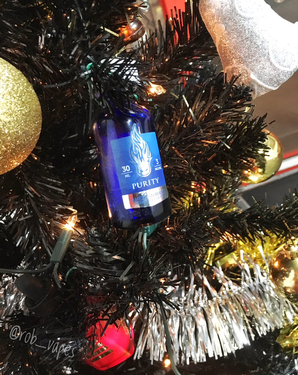 rob_vape's tweet photo. Happy Holidays to all the #purityfam π¨πΎππ€ @purityeliquid #ukvapers #xmas #BringOn2017 #vape #eliquid #cloudy #vapelife #ecigclickawards2016 https://t.co/Bu4MOJN169