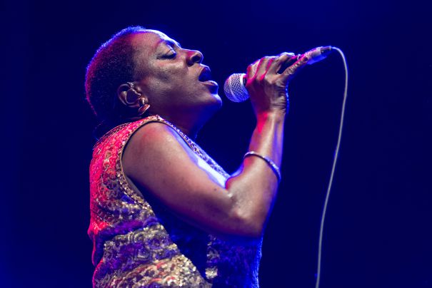 Sharon Jones was singing right to the end! 🎤 buff.ly/2hE8a1D