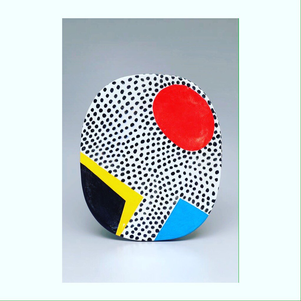 AM_Ketterer's tweet photo. #inspiración de la semana #escultura con toque #pop #miscoloresfavoritos 🔴🔷⚪️ https://t.co/sejD7ZDJFY