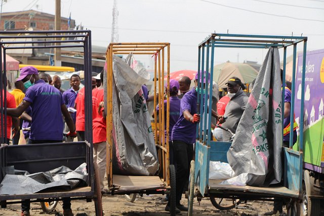 realwecyclers's tweet photo. 13. So to drive awareness we launched the #Clean9ja campaign last year. With this, we take recycling & cleanup to communities around Nigeria https://t.co/9osocFQylB