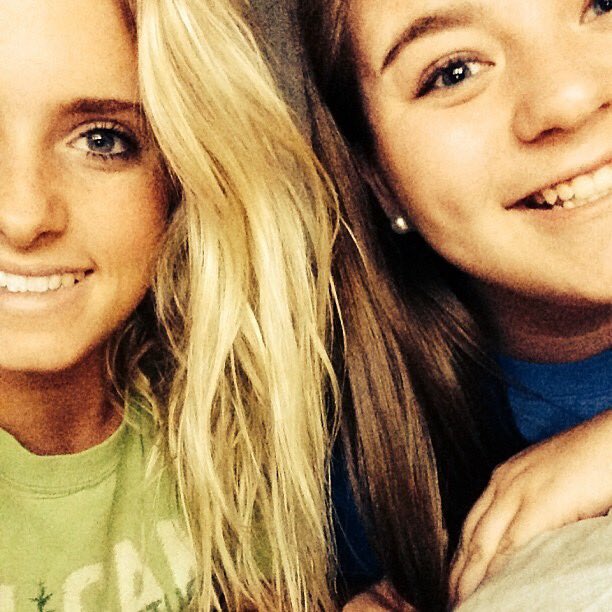 ShaJohnson25's tweet photo. Happy 20th to my sweet daughter. Love her dearly.  Enjoy it honey! @KennediPugh https://t.co/Pml5e3aJU1