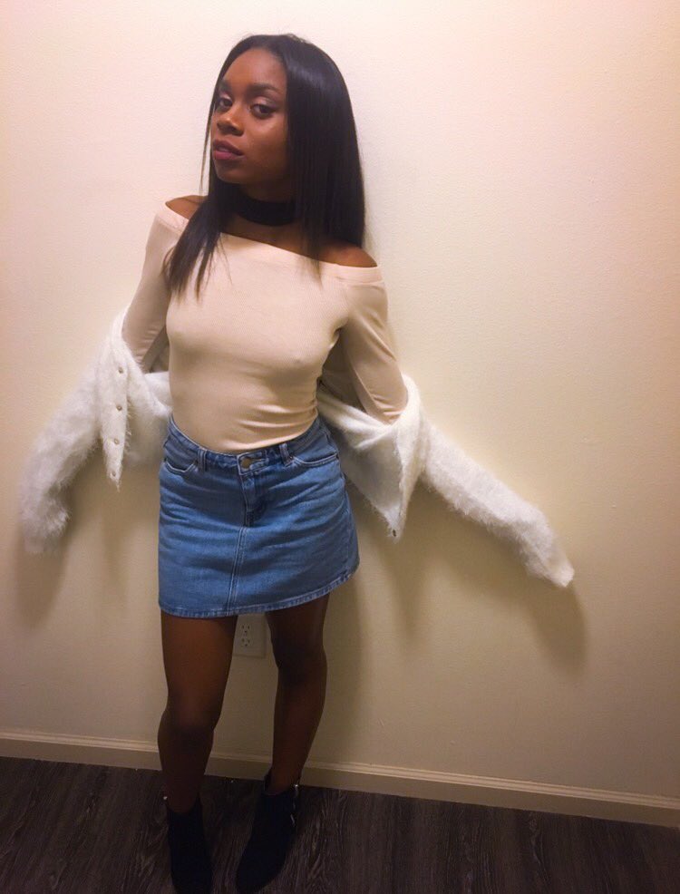 _lillyb_'s tweet photo. Dec. 9th ♐️ft. my son 💙 https://t.co/QUNfi9adRz