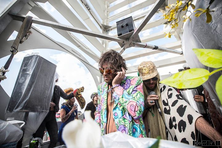 Lee Foss and Ali Love rocking The Kazbah at this year's Burning Man! ift.tt/1bz49Qe