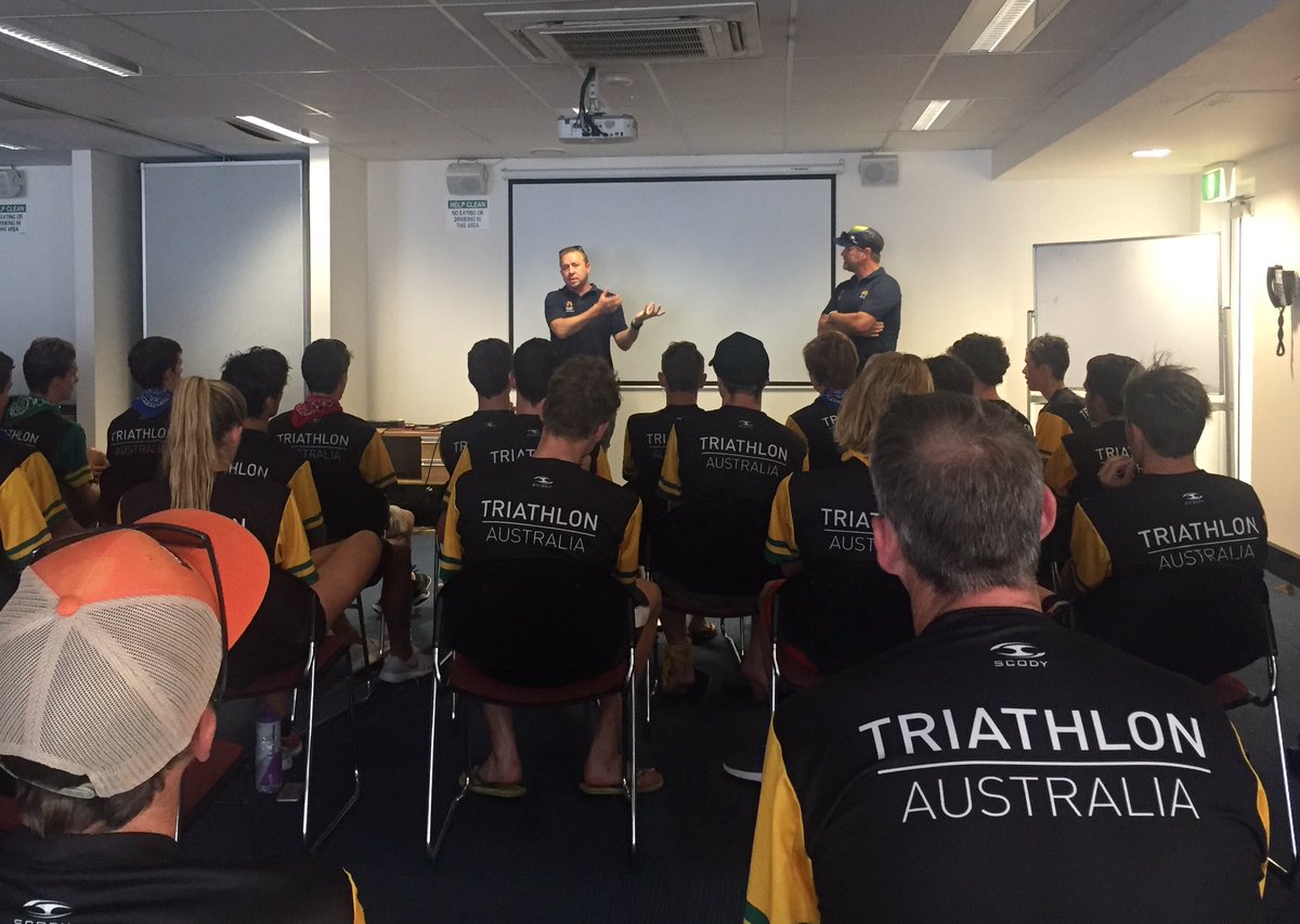 Great to have <a href="/TriAustralia/">Mê Chạy Bộ</a> CEO <a href="/milesstewartCEO/">Miles Stewart</a> sharing his experiences with athletes &amp; coaches #NDC2016