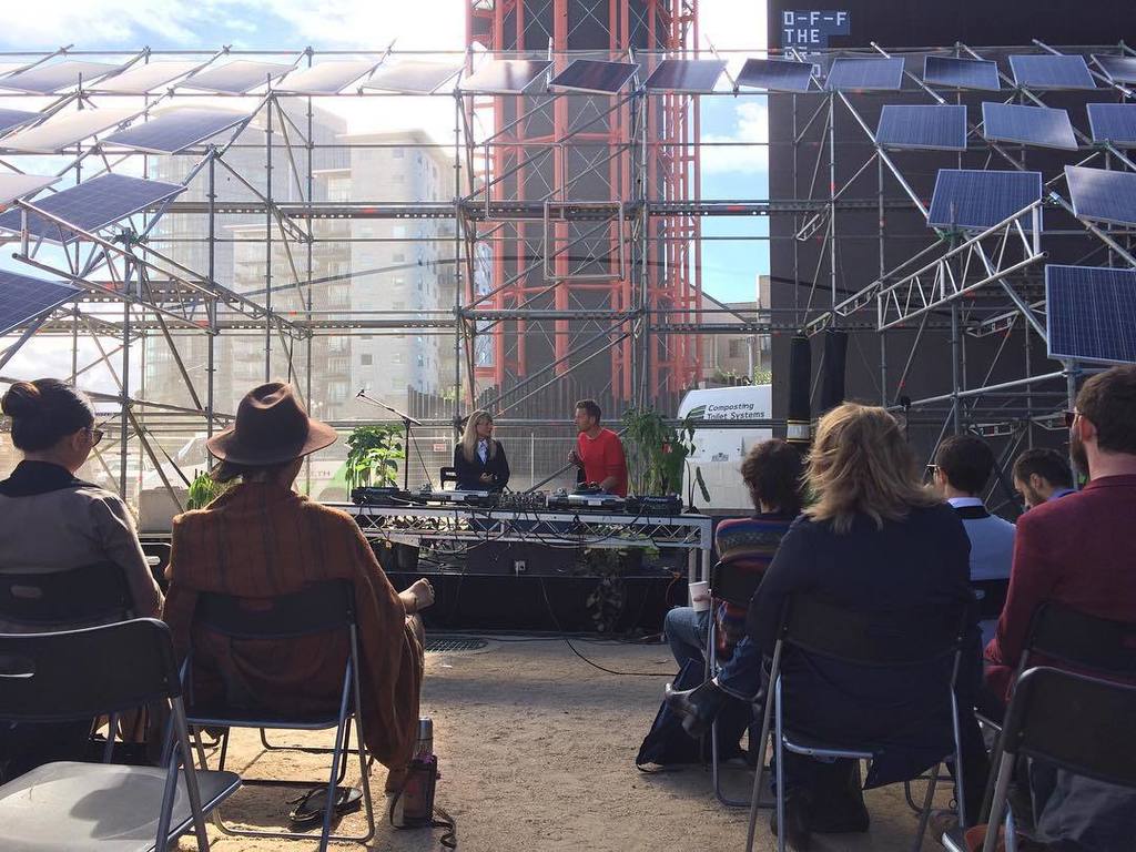 FindingInfinity's tweet image. Packed house for The Palimpsest at @offthegridfest with @foolscapstudio and @joostbakker j… ift.tt/2hXfZgm