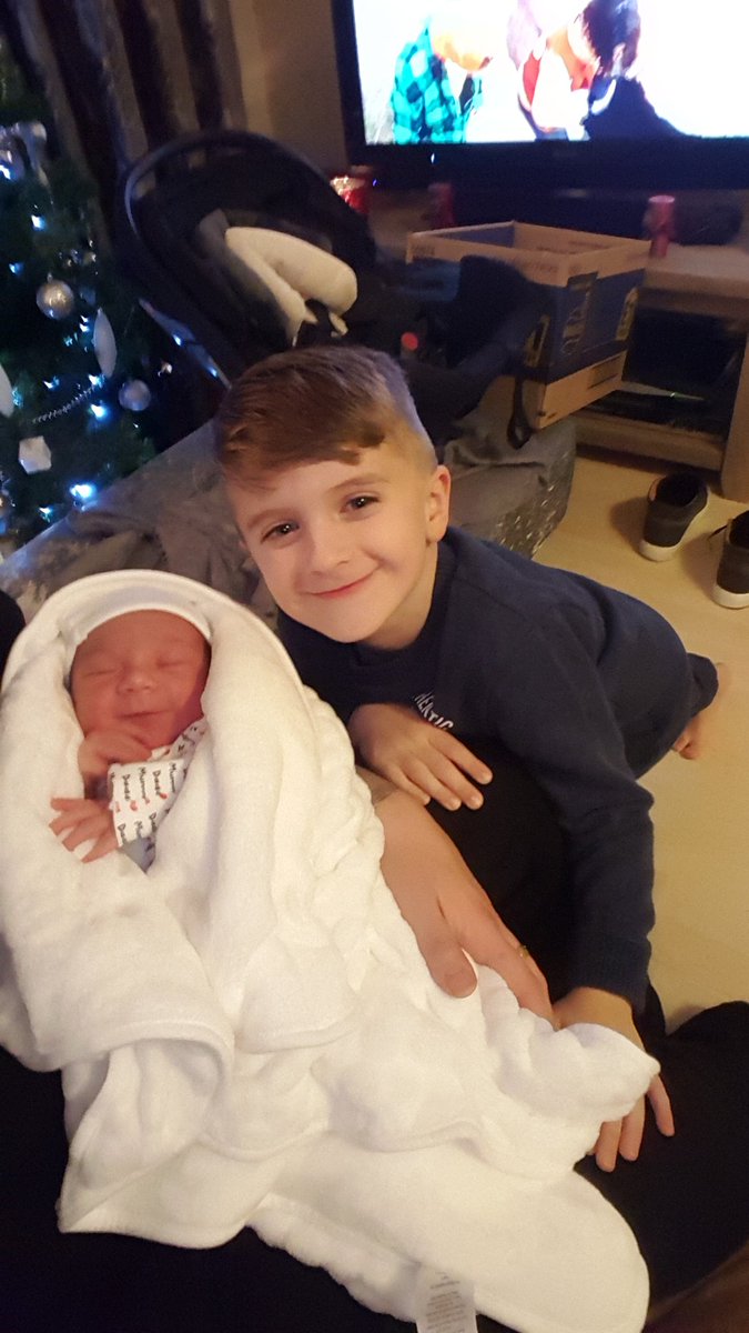 MaceStav's tweet photo. Loves his baby cuzen β€β€β€ #Raeya @Aaronstavri @toria702 https://t.co/s3ann2QcDl