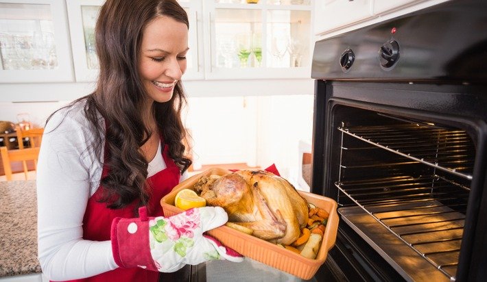 MontgomeryBank's tweet photo. Have you learned the lessons that come from these 9 holiday cooking mistakes? https://t.co/0vT6702UJA https://t.co/S9Ajjpx8nQ