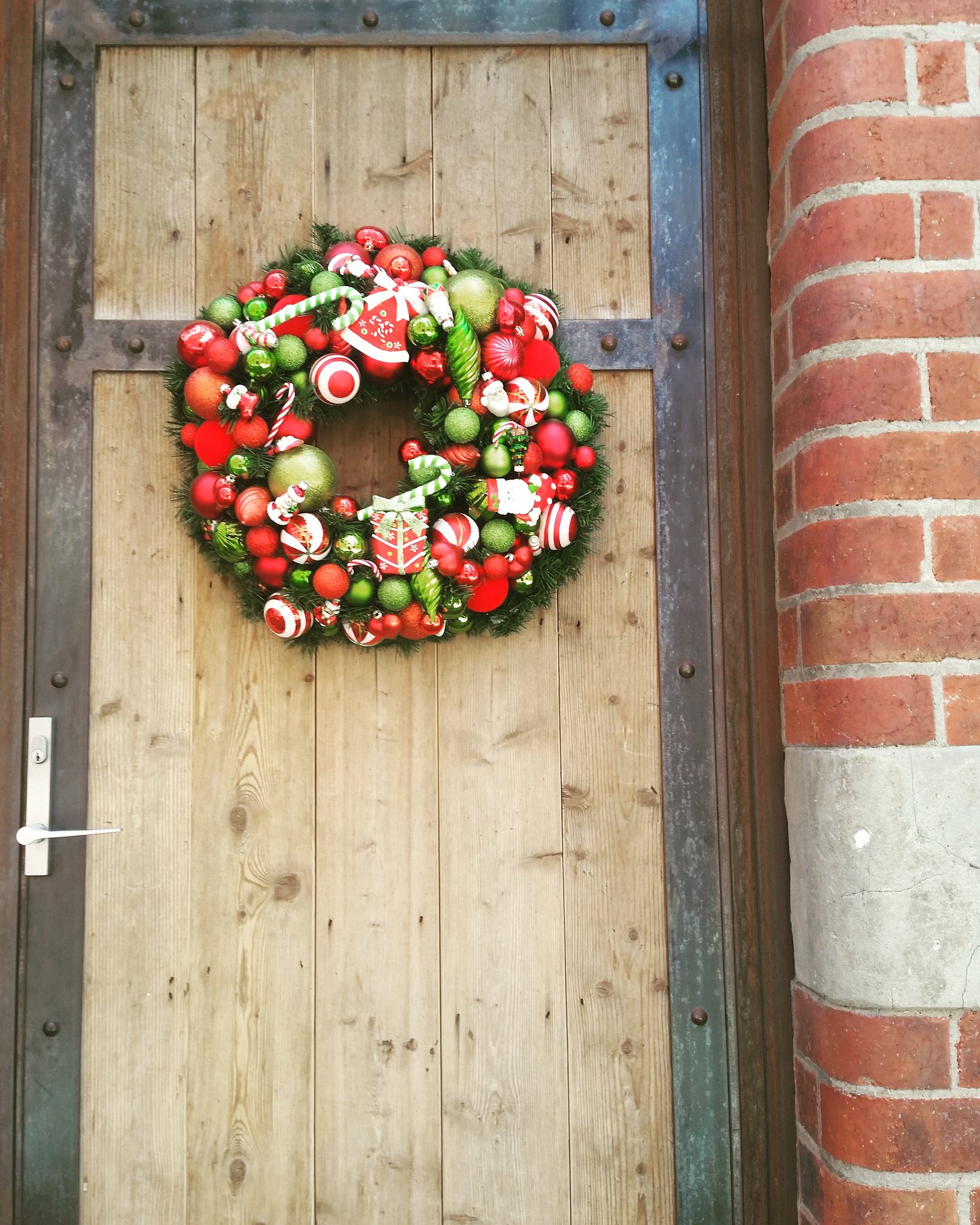 ট ইট র メルボルン旅行個人ガイドyuki クリスマスリース 素敵 ドア 飾り付け Travel リース アレンジメント デコレーション 俺ボルン メルボルン旅行個人ガイド 海外旅行 留学 ワーホリ 夫婦旅行 カップル旅行 新婚旅行 年末年始旅行