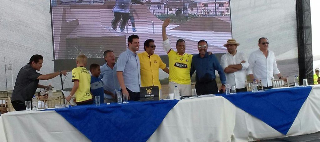 ClubLiguistas's tweet photo. Rodrigo Paz tenía razón? https://t.co/GnvkFwWvxm