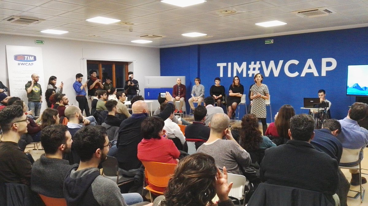 <a href="/danilazammitti/">Danila Zammitti</a> da il via al primo incontro del <a href="/gbgcatania/">GBG Catania</a>  la community di appassionati di business e marketing @timwcap