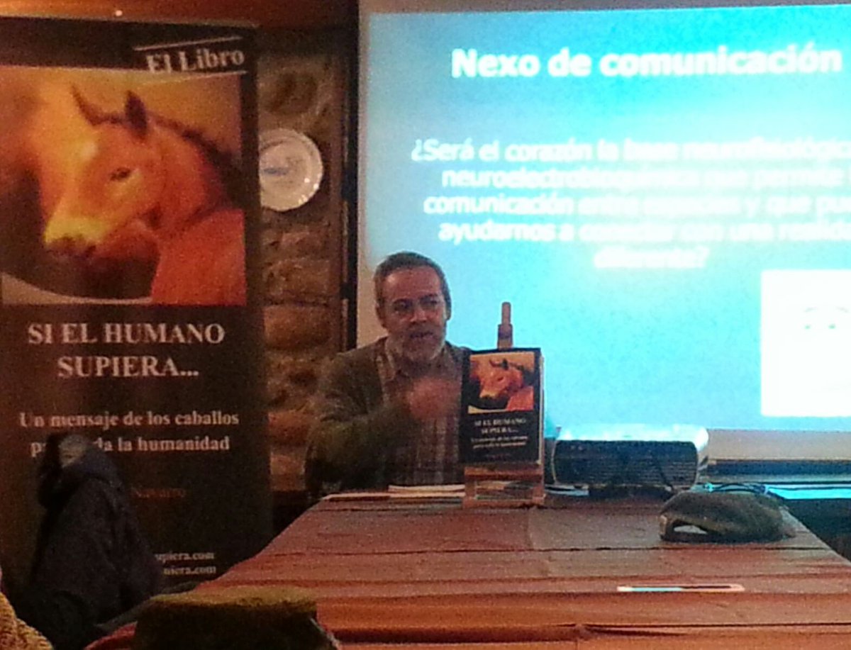 SIELHUMANOSUPIE's tweet photo. Gracias a Central Hipica, a Dídac Segura y a todos los asistentes🐴📖🐴!!! #centralhipica #sielhumanosupiera #horse #horsesofinstagram https://t.co/BcqlrR9t97