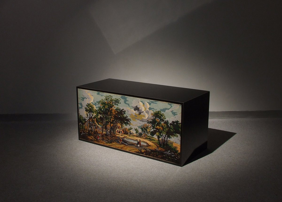 Jewseum's tweet photo. Video and interview with artist #GuyGoldstein in #36Windows, @Jewseum's new blog→https://t.co/IY7Sw6qOW3
#GenerationCJM https://t.co/EYjXcJ1VtT