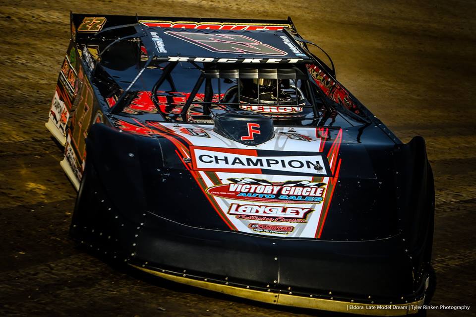 TylerRinken's tweet photo. Fergy Swag.

 #LateModelDream #Eldora 

@ChrisFerguson22 https://t.co/uI5i3fPtLM