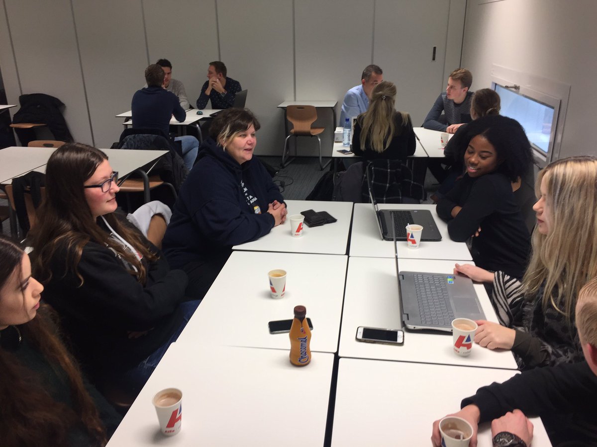 Eerstejaars M&amp;C maken kennis met opdrachtgever #project #bedrijven #mooionderwijs