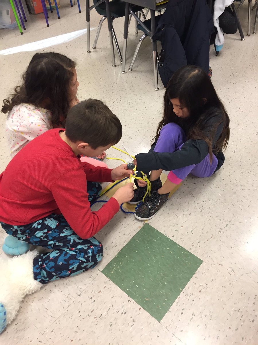 SCEMcKinley's tweet photo. STEM olympics challenge!!  Building the tallest pipe cleaner challenge we can!!! #duellolearns #wsdactivelearning https://t.co/GqJaENjBJw