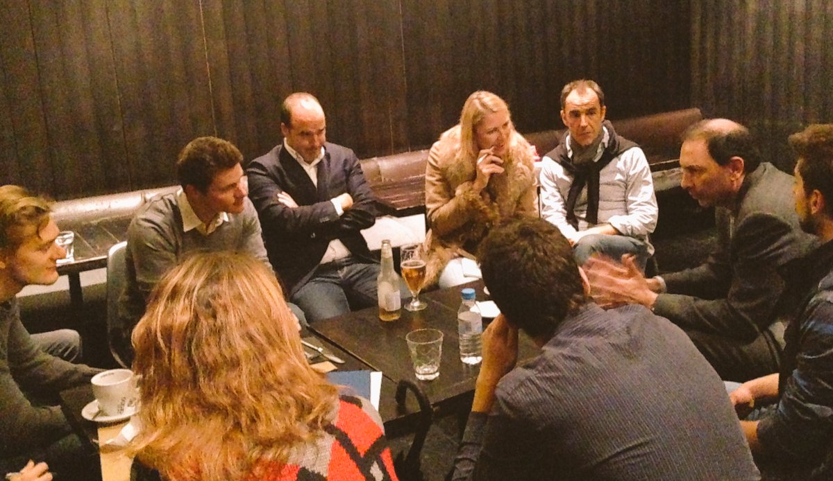 At <a href="/ChrisErthel/">Chris Erthel</a> <a href="/facebook/">Facebook</a> Ads @meetup Event at #LexingtonBar great crowd for a raining night! Kudos!