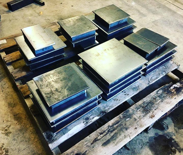 wellspringiron's tweet image. Custom steel post caps for so timber posts #custom #wellspringiron #remodle #cable #railin… ift.tt/2gYCi3M