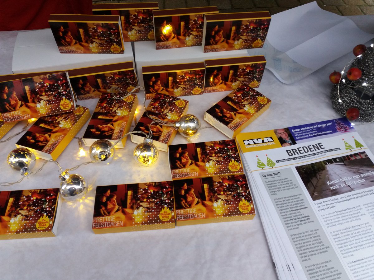 nvabredene's tweet photo. @nvabredene stond dit weekend op de Kerstmarkt en verkocht er heel wat windlichtjes voor #MusicForLife #DeWarmsteWeek https://t.co/Nq01khTRse