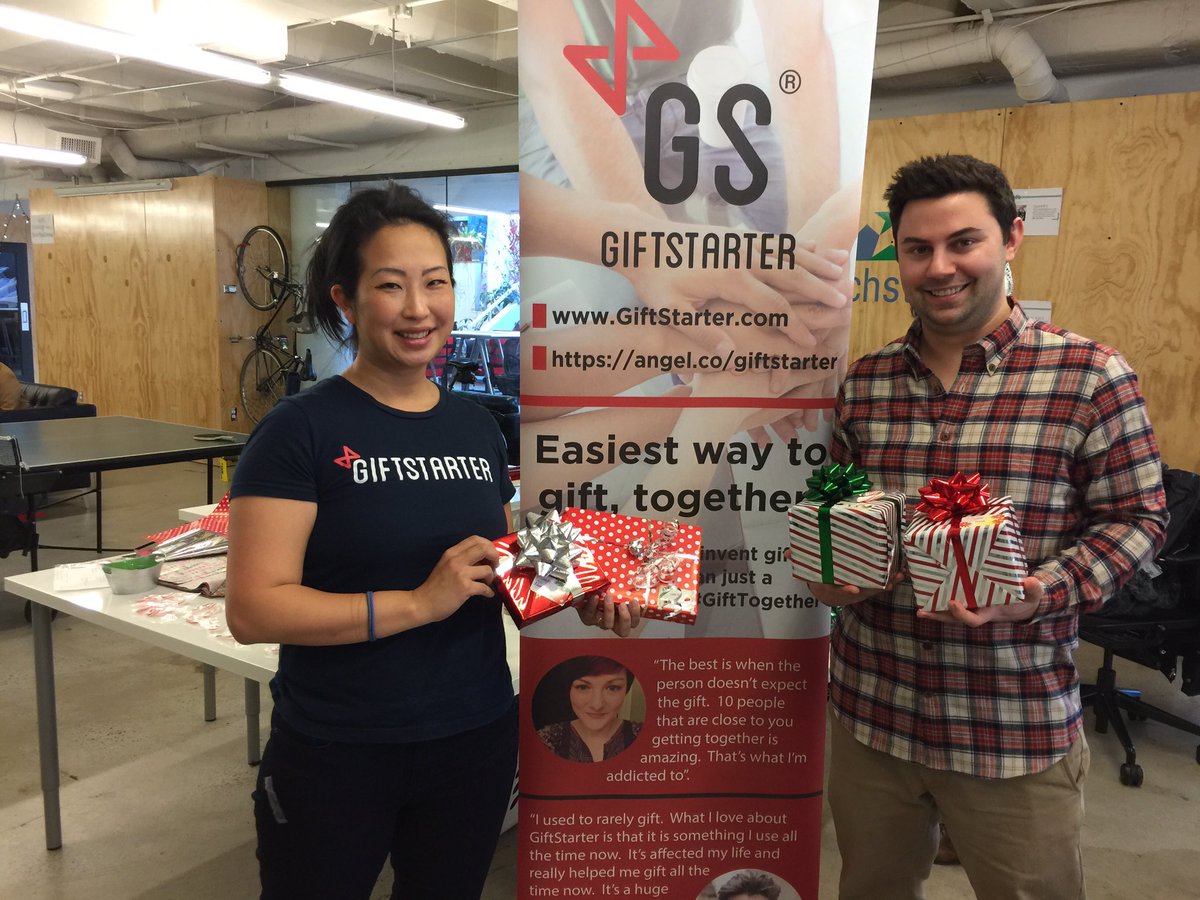 ArryinSeattle's tweet photo. Wrapping with @adamslieb and @GiftStarter team! #giftTogether #community https://t.co/6d3amu2pIA