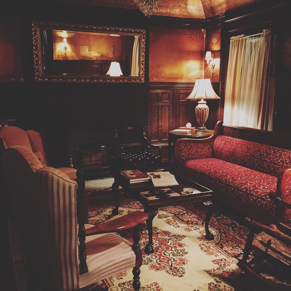 ExploreBuffalo's tweet image. How cozy does @innbuffalo look?! One of our favorite places in Buffalo! #buffalony #explor… ift.tt/2icrGzj