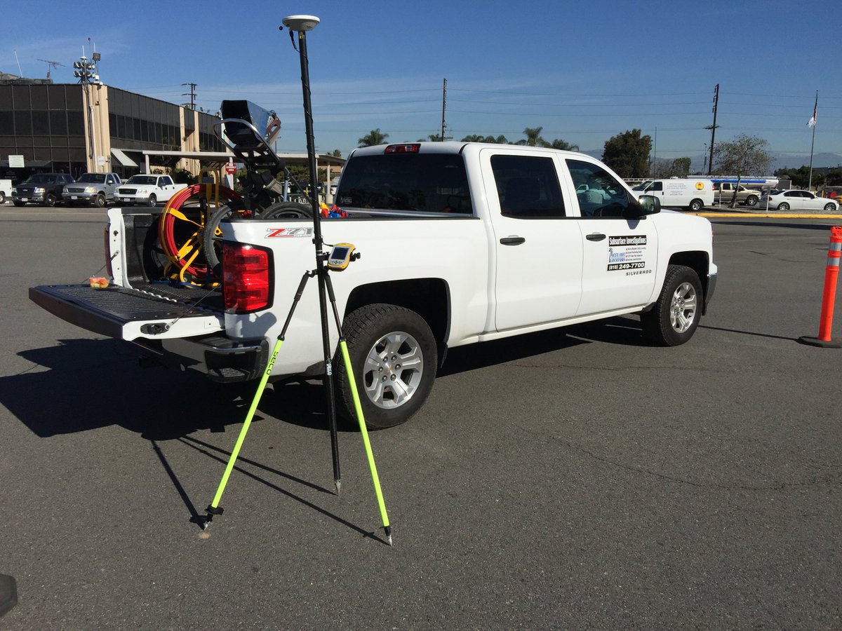 pclocators's tweet image. In conjunction w #GPR technology we can use a GPS device to create a #Utilitymap of your job site that can be overlaid onto #CAD documents