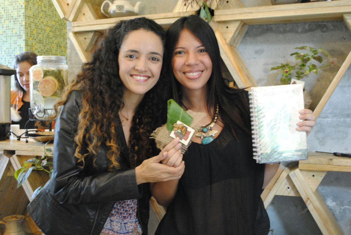 libertadvelasco's tweet image. Feliz de seguir fundando espacios para la vida! Te amo, Osly. Viva Misión Árbol y su nueva cafeTEría en CiudadTiuna