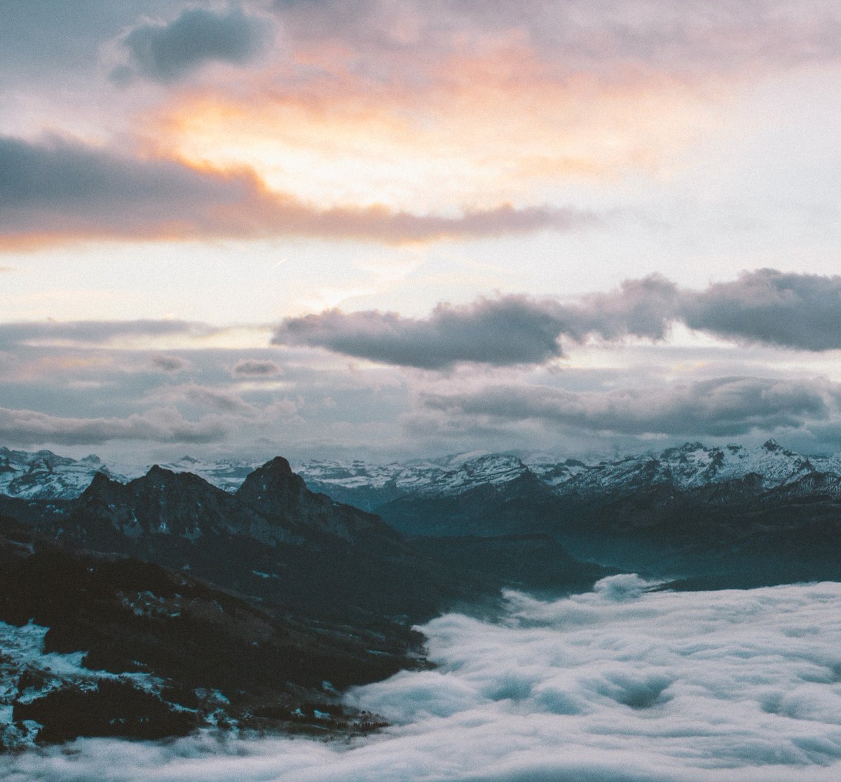 Woke up at 4:30am this morning to get this sunrise. 
#landscape #nature #sky #clouds #Switzerland #travel #sunrise #mountains #alps