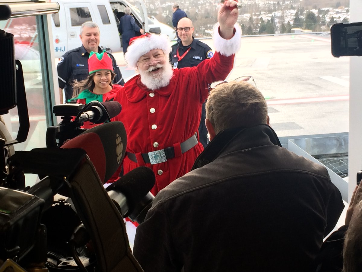 Jolly #Santa is excited to meet and surprise his fans today. #SurreyMemorial #SurreyBC #holidayspirit