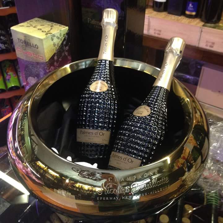 Para pedir los mejores deseos hay que brindar con el mejor Champagne. En <a href="/Despensa_Valdes/">DespensaValdés.com</a>