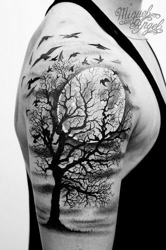#tattoo #TattooDesigns #tattooart #moon #MoonLovers #moonlight #tree #night