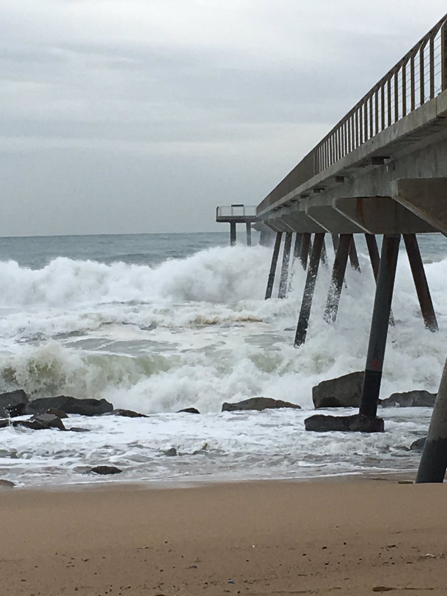 saltarocs's tweet photo. La mar es vol sortir!#temporal# https://t.co/zWQZXBi1a6