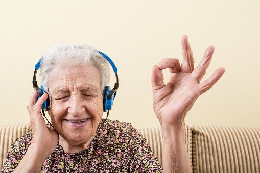 CPI_Training's tweet image. Our Music and Dementia page is live! Take a look @MusicWorxInc @CAPITALMTS @SoundWellMusic @TogetherNThis 

ow.ly/Ccd8307jHvb