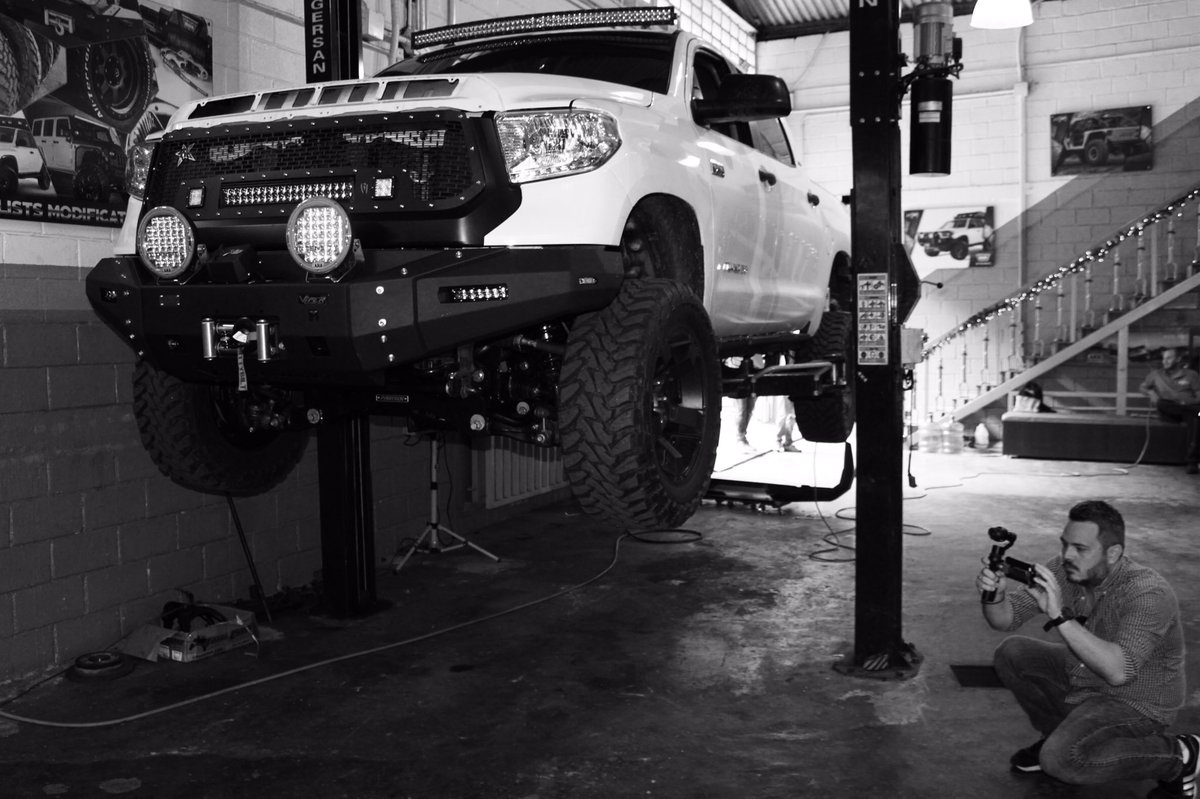 Wise_ProS's tweet photo. Lights , Camera , Action πΈπ₯ . @xneo.autoaccesorios #WisePro #DigitalBoostCompany #Tundra #xneoautoaccesorios #viper4wd #ARB #Osmo #drone https://t.co/YwvW9sUC0R