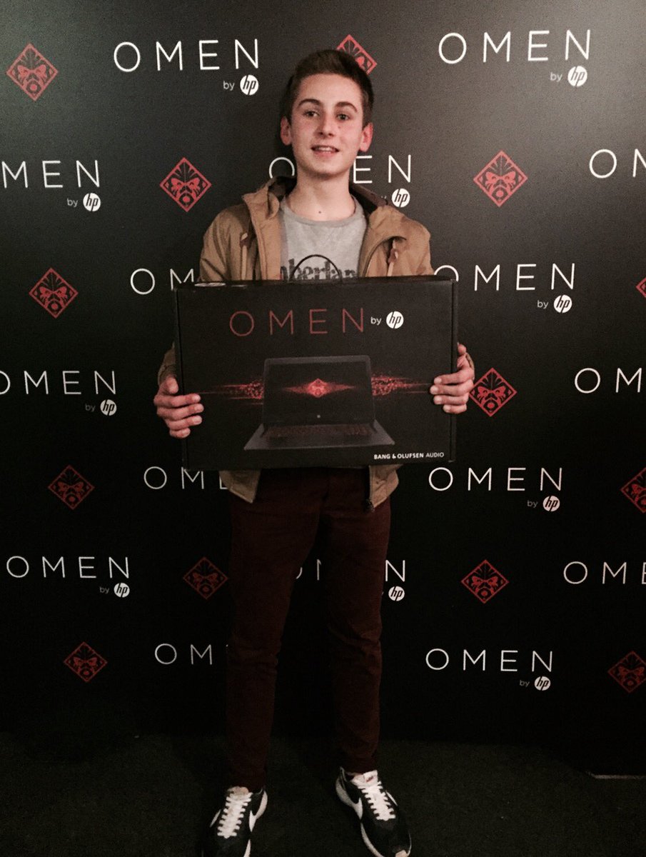 On a fait des heureux sur la OMEN by HP Zone à l'#UTQF 😉 Bravo aux gagnants de notre jeu concours ! #DominateTheGame