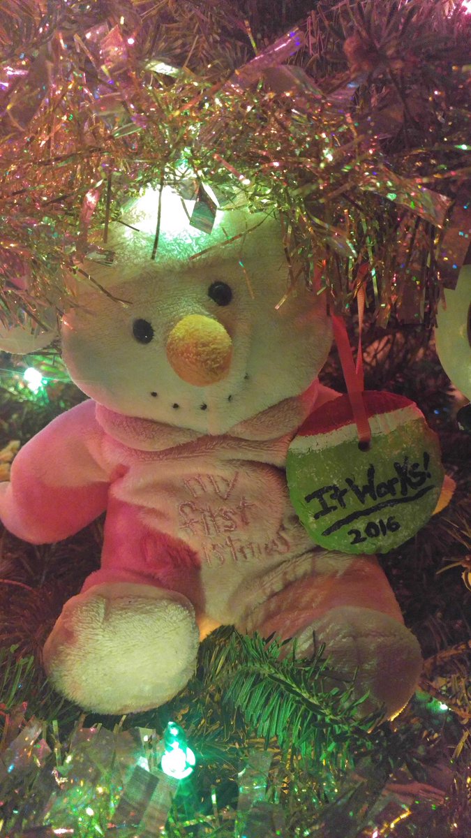 SkinnyWrapGirl's tweet photo. Made Salt Dough Ornaments tonight with my #daughter @ItWorksGlobal super pumped to be Celebrating my 1st Xmas as a #crazywrapgirl https://t.co/R25BAD0NvL