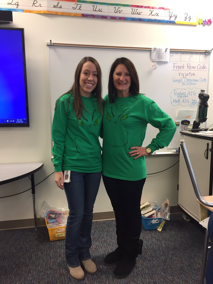 Grinch Day ready!!!! What a blast! #twinning