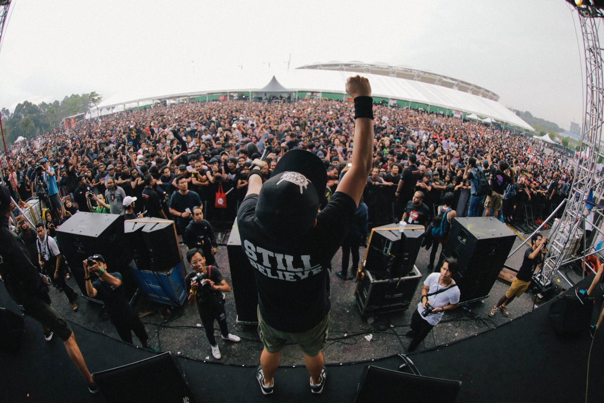 Breakin' Chains (breakinchainshc) Twitter