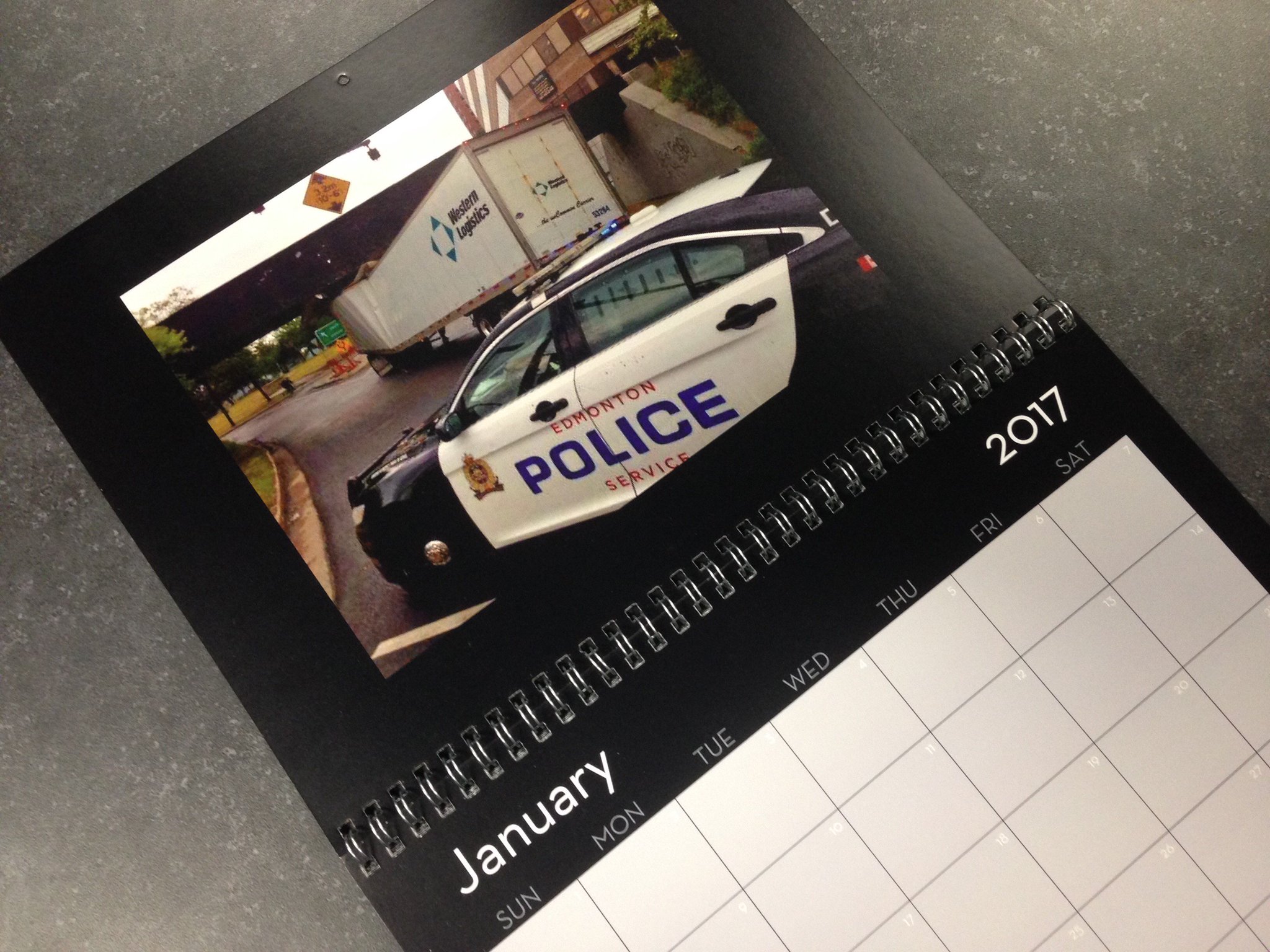 C0KAAZiUoAETOXT.jpg:large