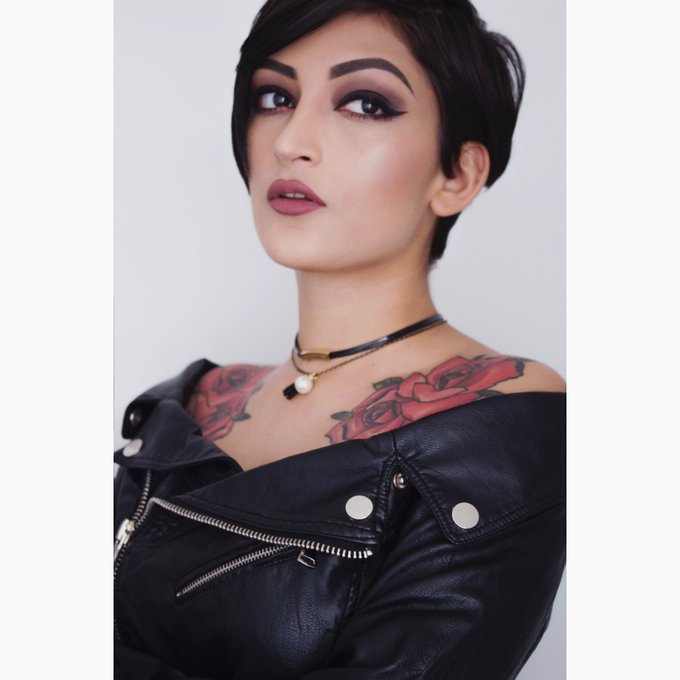 Respondo sus preguntas sobre mis labios inyectados en el nuevo video 👉🏼https://t.co/SSZ00Wrpoc 👈🏼 👄👀