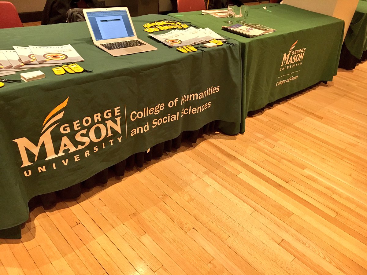 MasonAlumni's tweet photo. #GradToast is officially underway! Welcome #Mason2016 to #MasonAlumni! 🍾🎉 #GradFest https://t.co/8aVuVhleK8